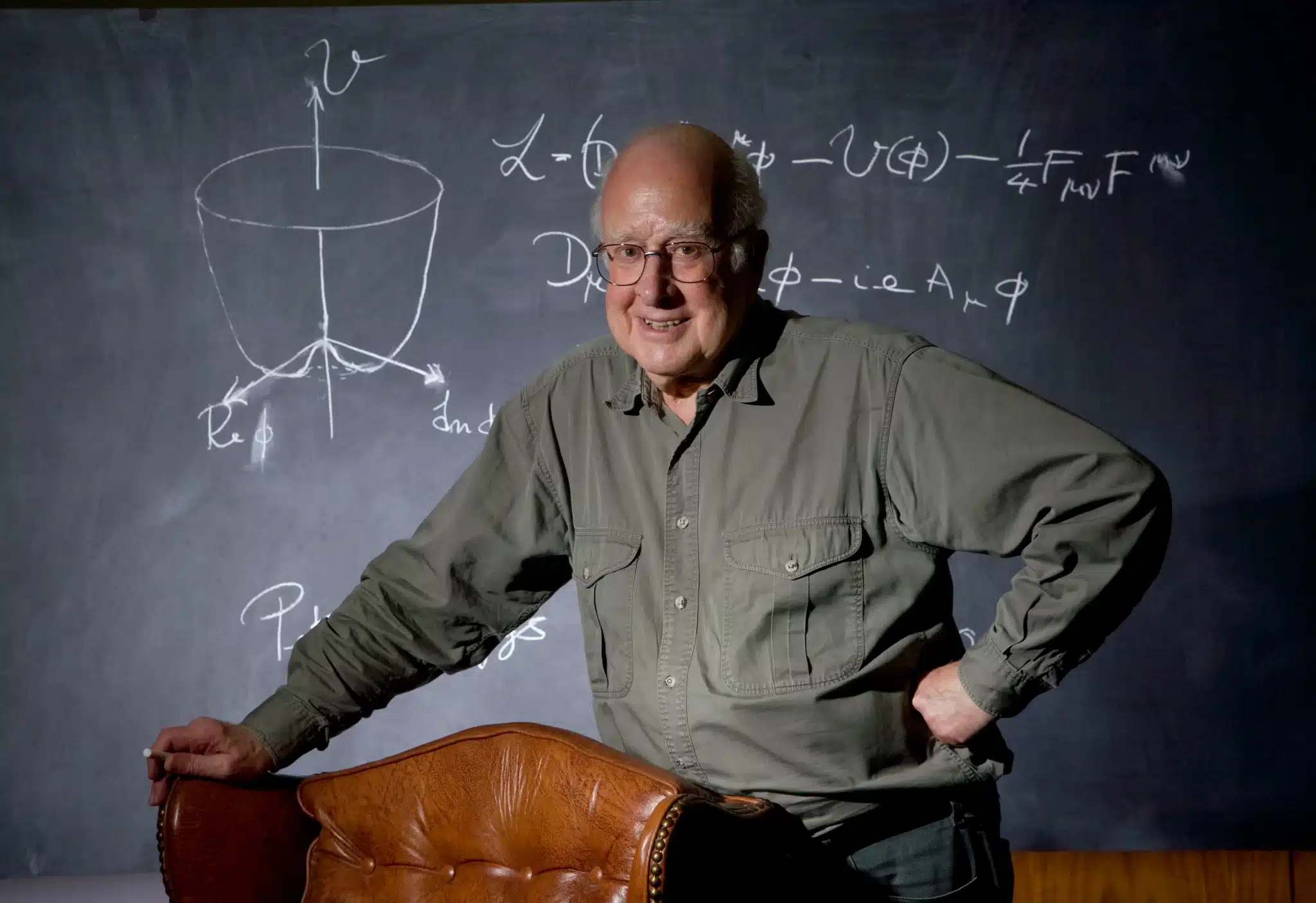 E' morto Peter Higgs, il premio Nobel e padre della "Particella di Dio": il fisico aveva 94 anni