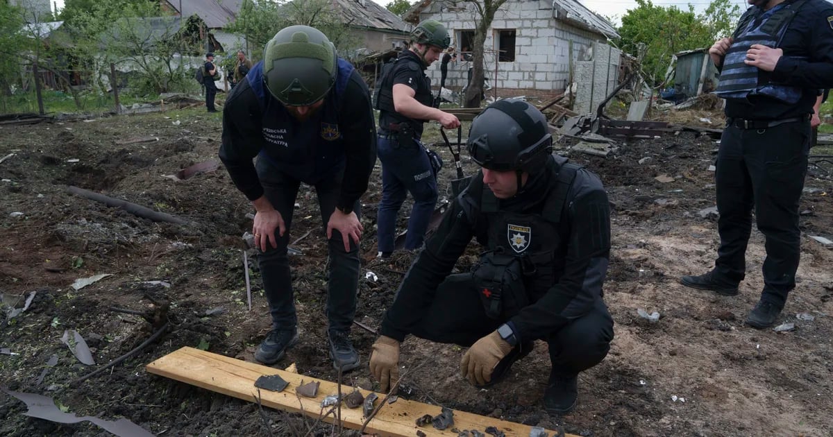 I russi continuano a martellare la regione di Kharkiv, gli ucraini lanciano droni su Krasnodar