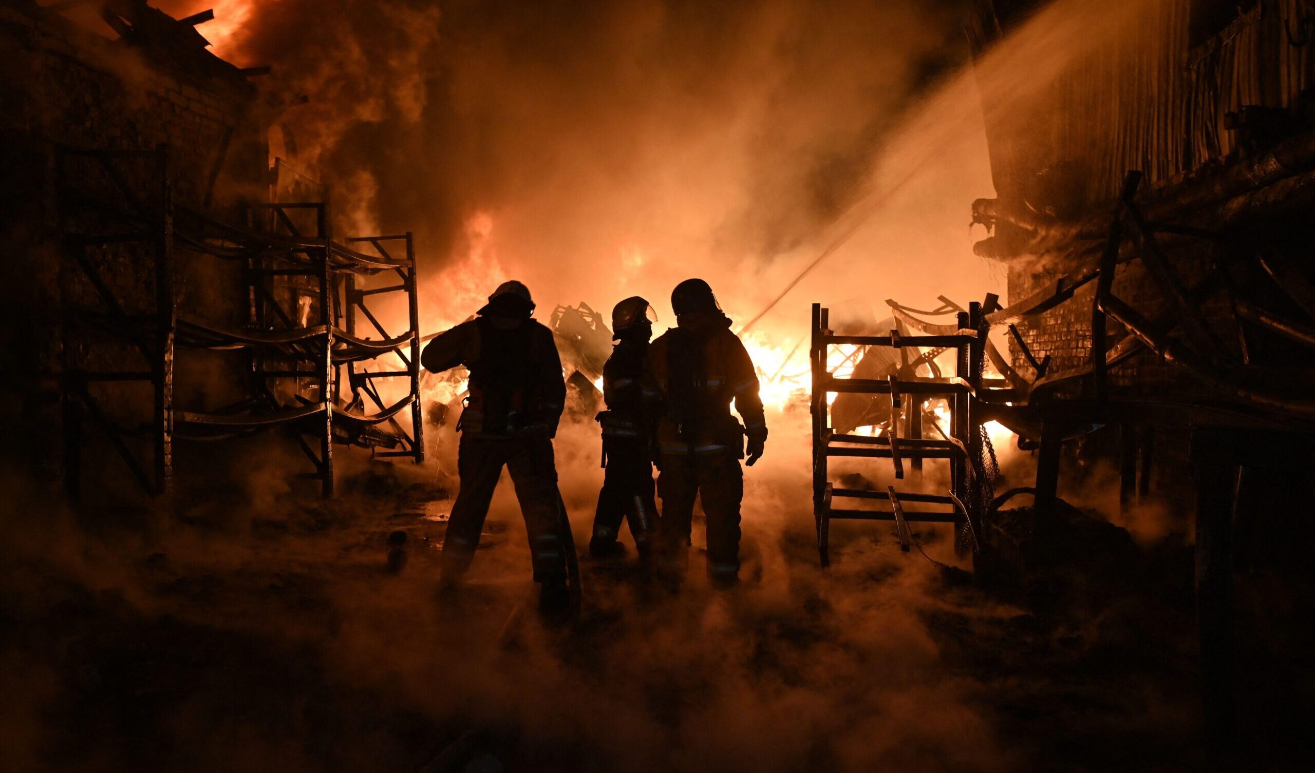 La Russia tenta di sfondare a Kharkiv e conquista cinque villaggi di confine La Russia tenta di sfondare a Kharkiv e conquista cinque villaggi di confine