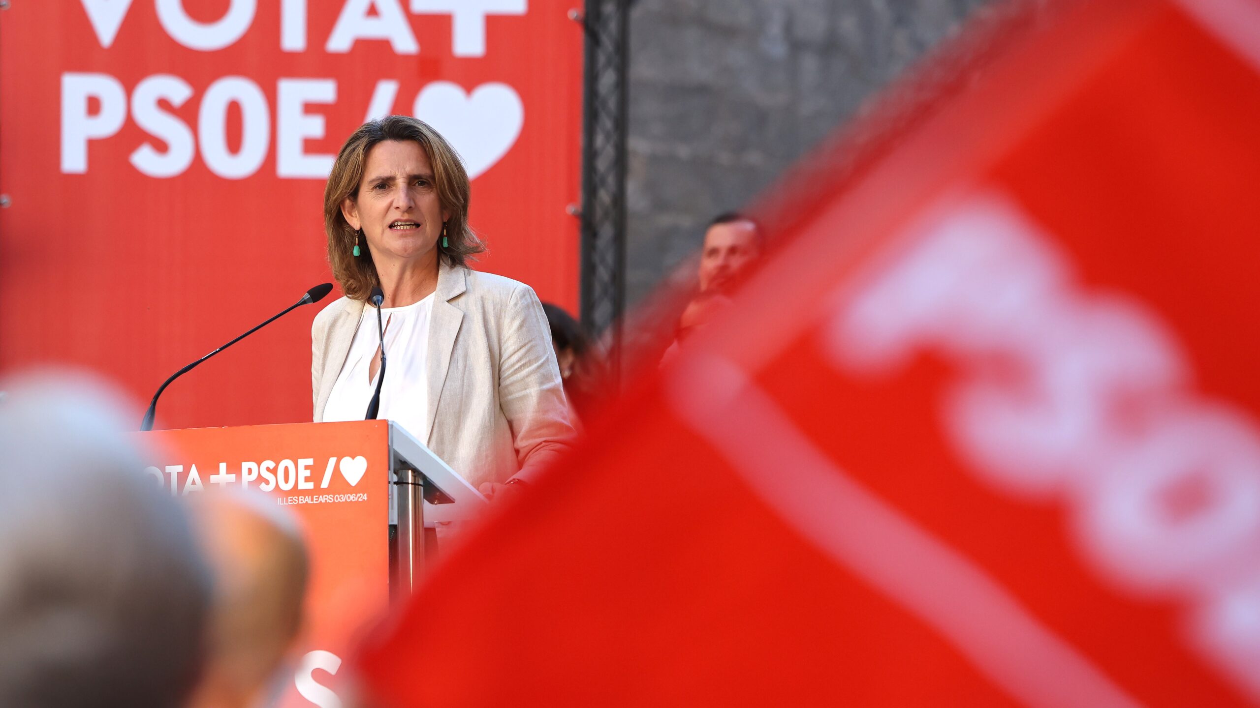 Europee, la capolista Psoe: "Meloni come Vox, non esiste un'ultradestra buona" Europee, la capolista Psoe: "Meloni come Vox, non esiste un'ultradestra buona"