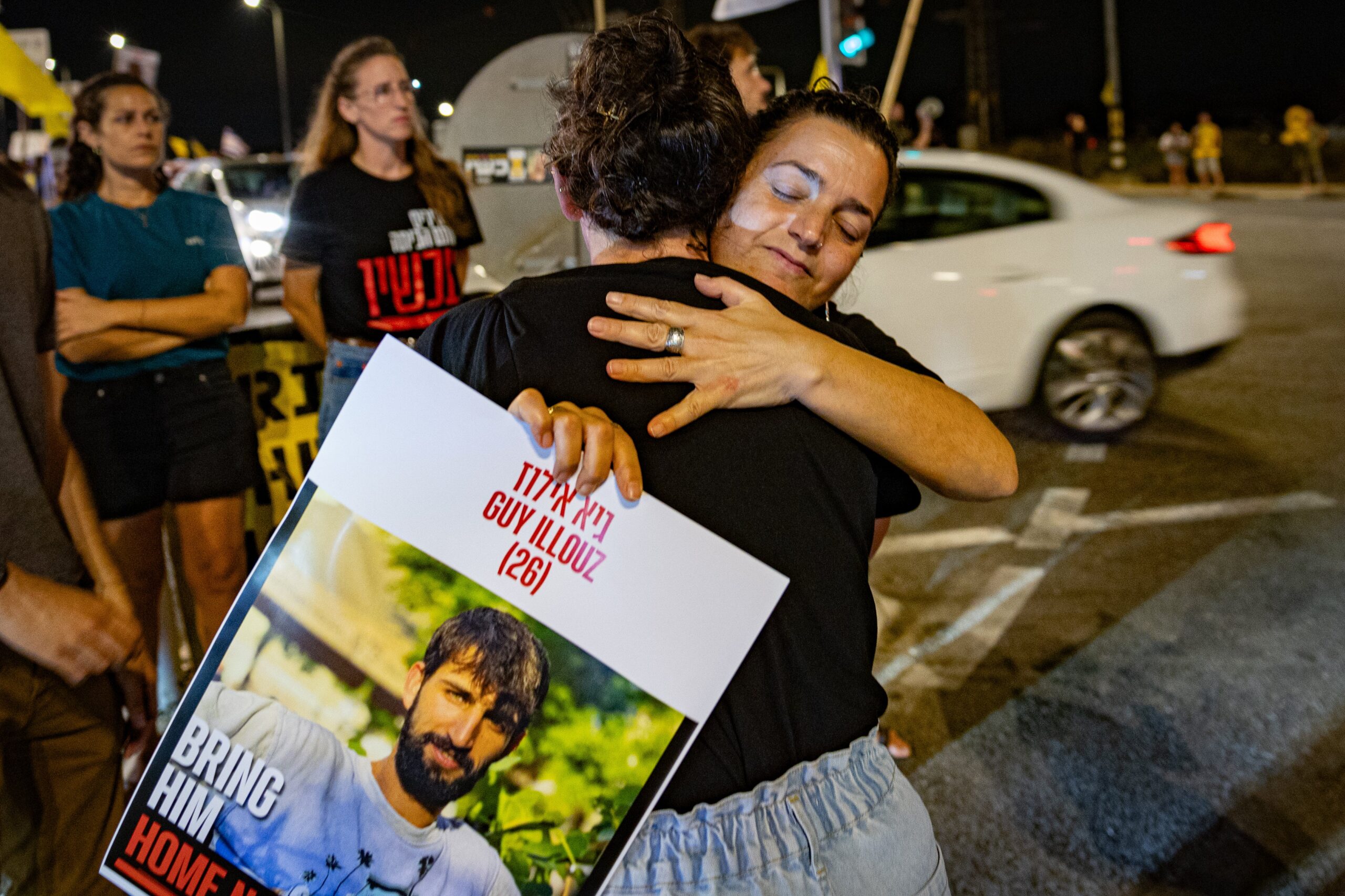 Dopo due anni di incubo, il movimento di protesta israeliano ha trionfato: gli ostaggi stanno tornando a casa