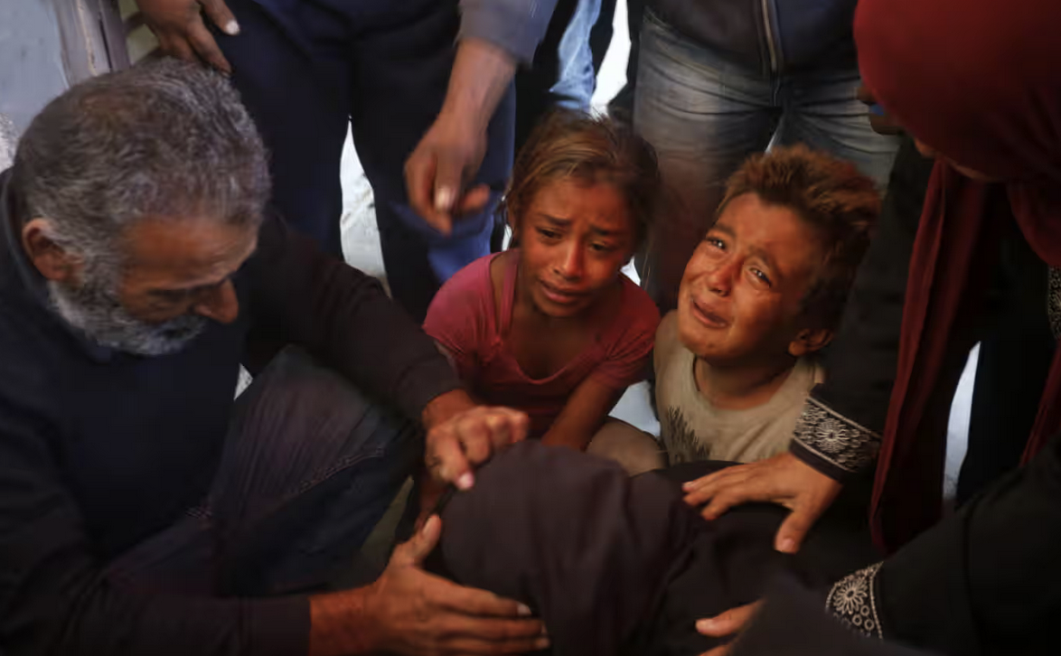 I manifestanti israeliani devono chiedere subito la fine della guerra di Gaza: il più grande crimine di Stato