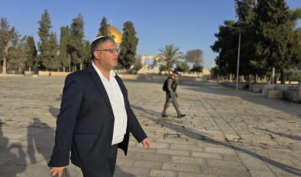 Israele chiude un fondo sociale su ordine di Ben Gvir per danneggiare i palestinesi a Gerusalemme Est