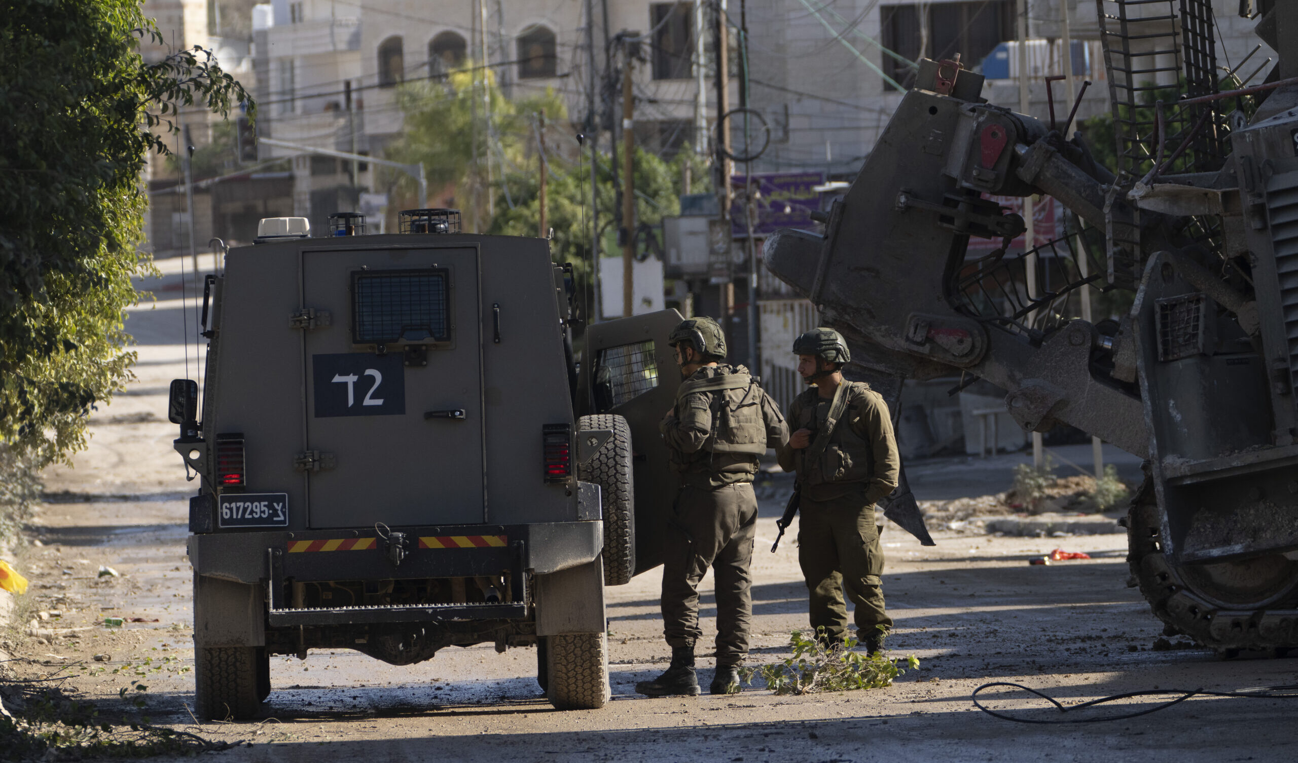 Come Israele mette a tacere le proteste ma protegge il potere