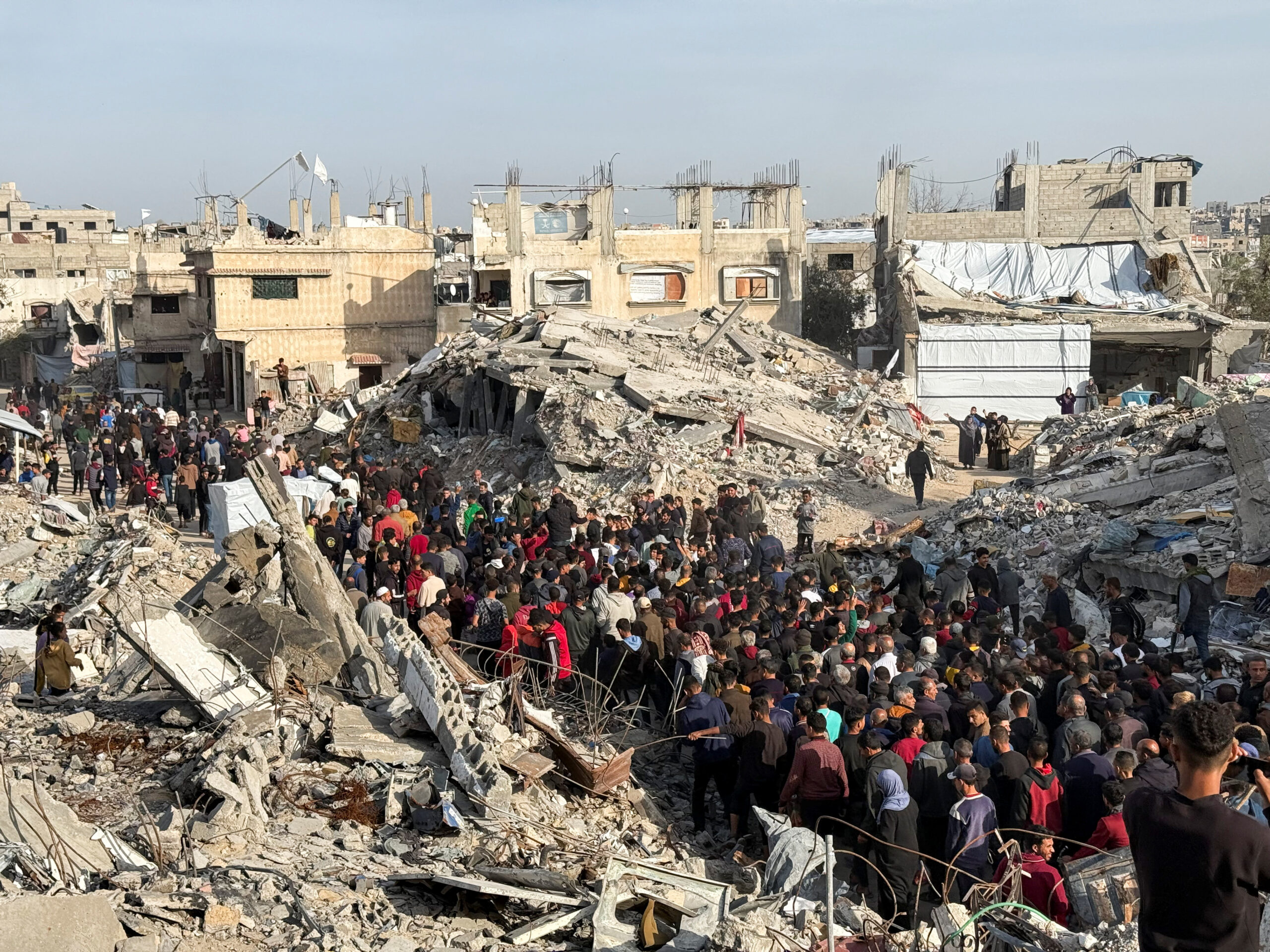 Gaza, le stragi israeliane continuano: 25 palestinesi uccisi