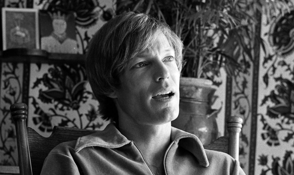 Addio a Richard Chamberlain, il famoso Padre Ralph di “Uccelli di Rovo”