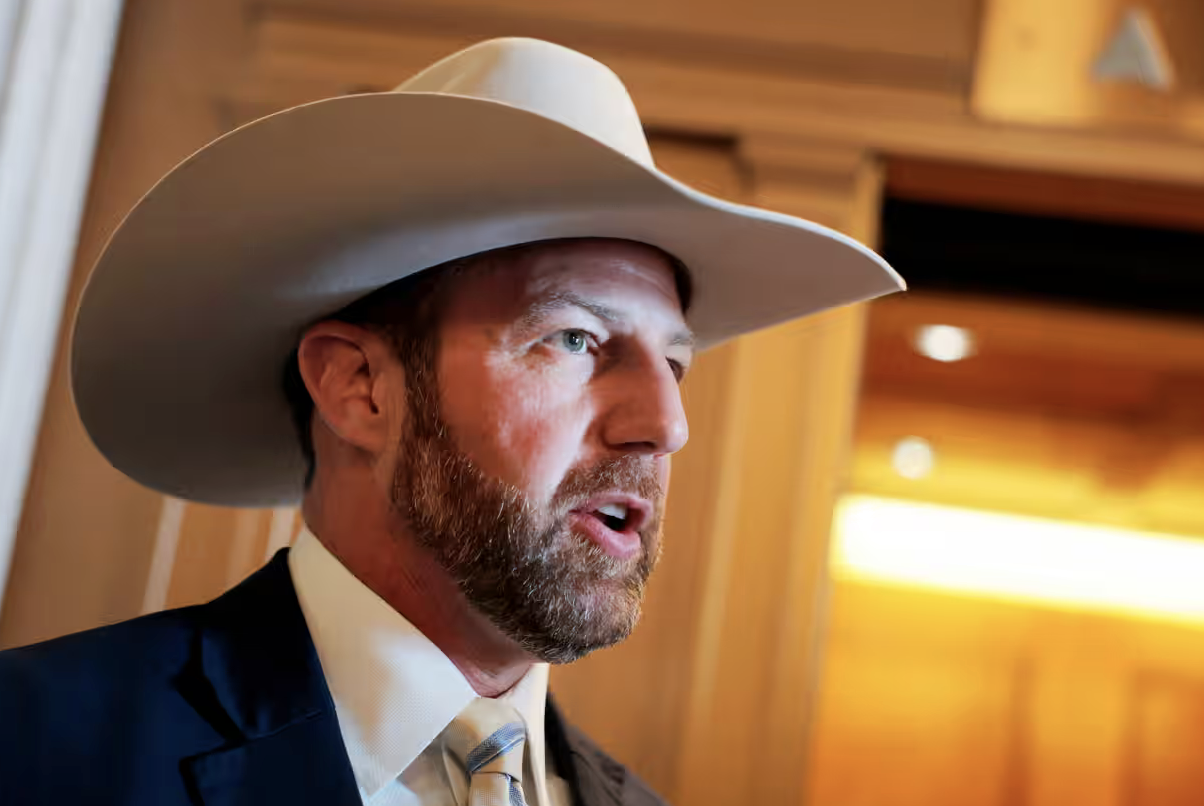 Il senatore 'trumpiano' dice che le dispute con i giornalisti si risolvono sparando