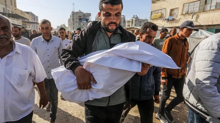 Mohammed Yassine e aveva quattro anni: è l'ennesimo bambino morto per fame a Gaza Mohammed Yassine e aveva quattro anni: è l'ennesimo bambino morto per fame a Gaza