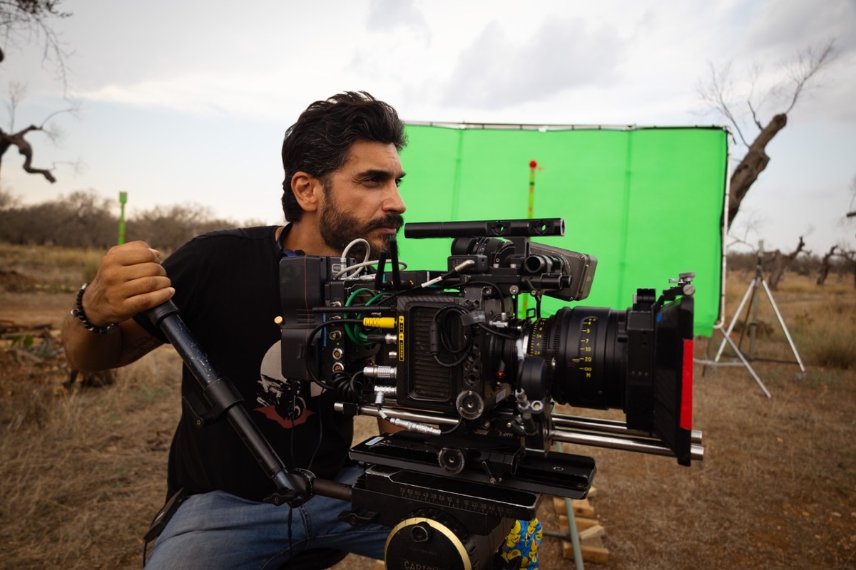 Tesla, il corto di Parrello diventa un film: al via la co-produzione