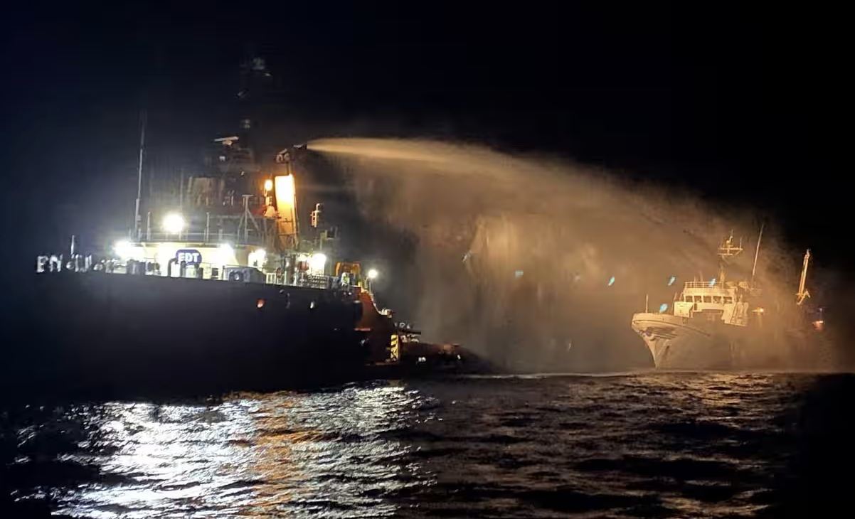 Attaccata con droni una nave umanitaria diretta a Gaza: Israele sotto accusa