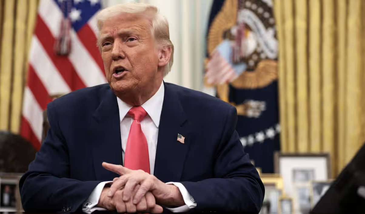 Trump rovescia la realtà: copre i crimini di Netanyahu e punisce l'Autorità palestinese dicendo che ostacola la pace