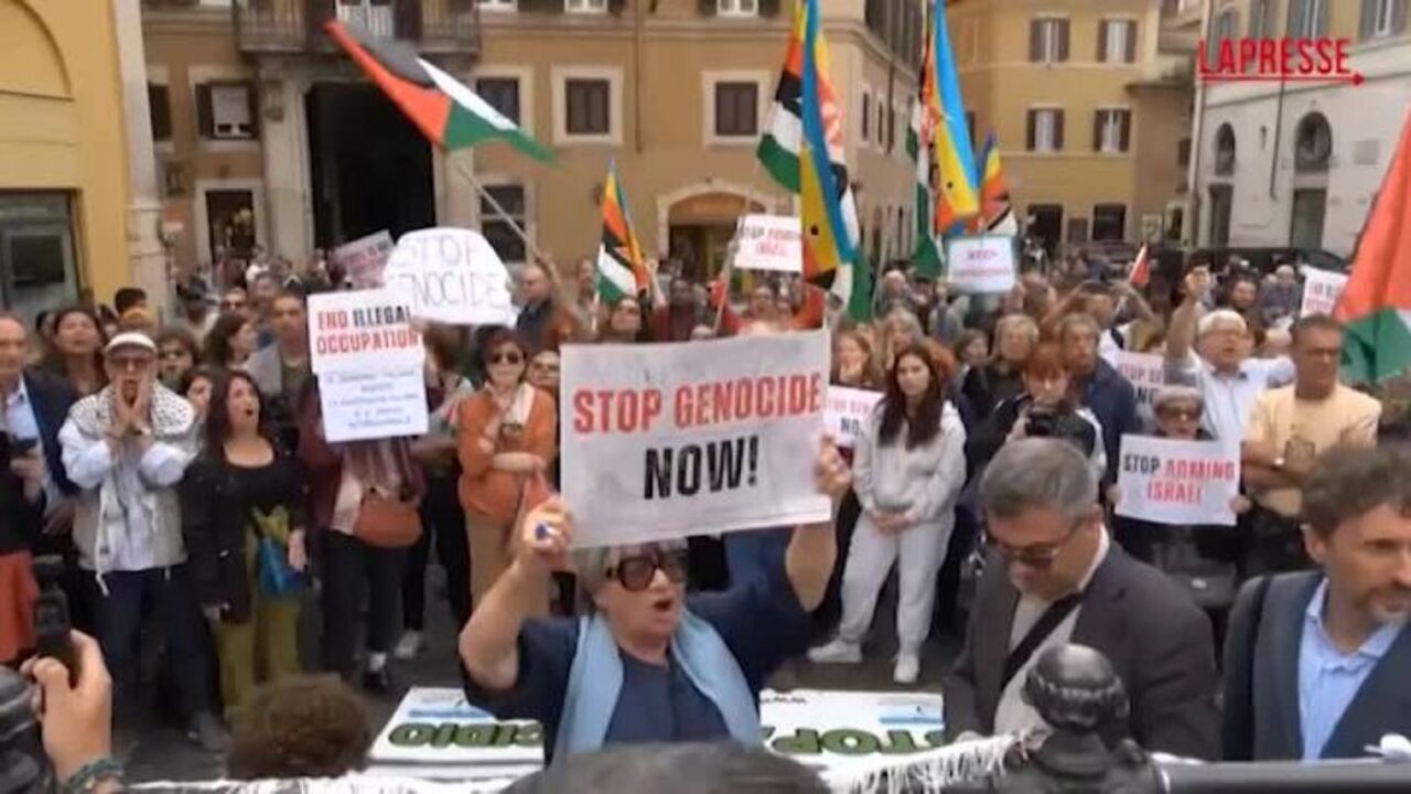 Gaza, basta complicità: l'Italia che non si arrende manifesta a Montecitorio
