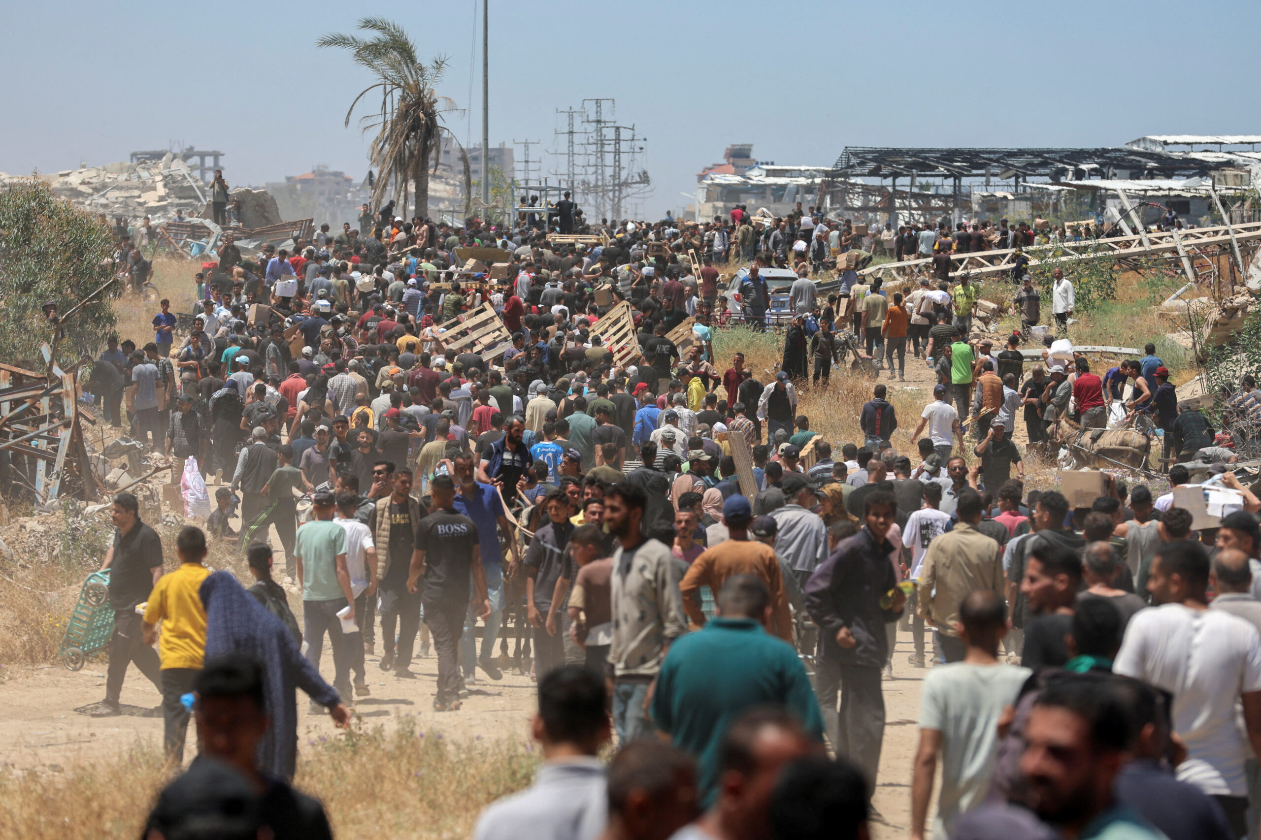 Rafah, strage per il cibo: altri 3 morti oggi, 75 dall’inizio della sciagurata operazione della Fondazione Usa
