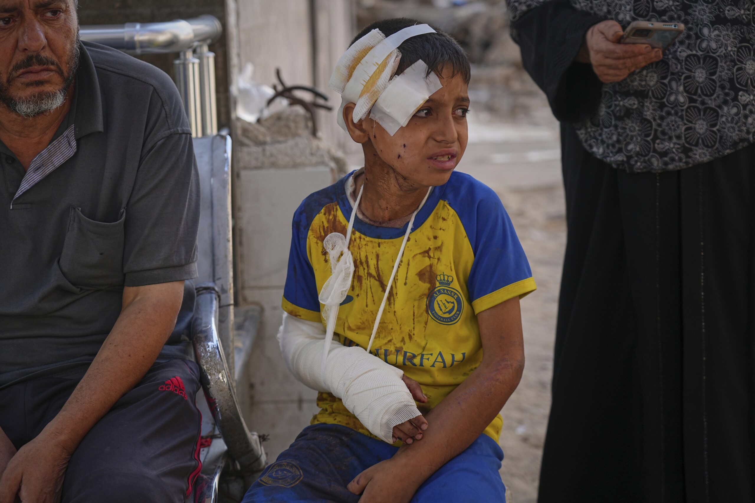 Israele trasforma l’aiuto umanitario in un’arma: oltre 80 palestinesi uccisi mentre cercavano cibo a Gaza