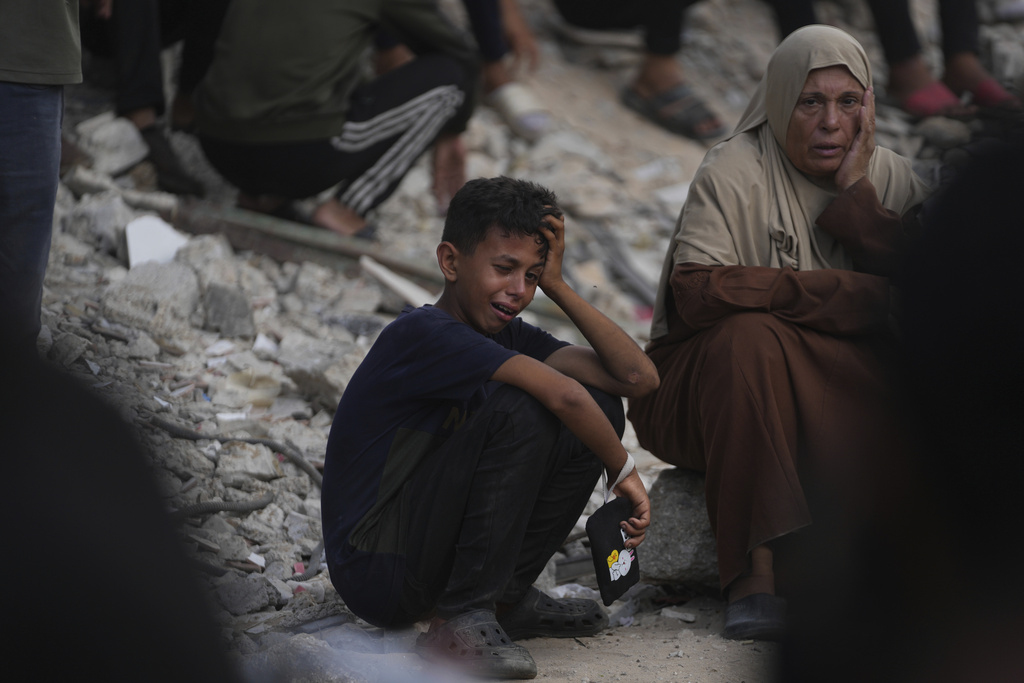 Gaza, 53 morti in un solo giorno: tra le vittime 32 civili in attesa di aiuti Gaza, 53 morti in un solo giorno: tra le vittime 32 civili in attesa di aiuti