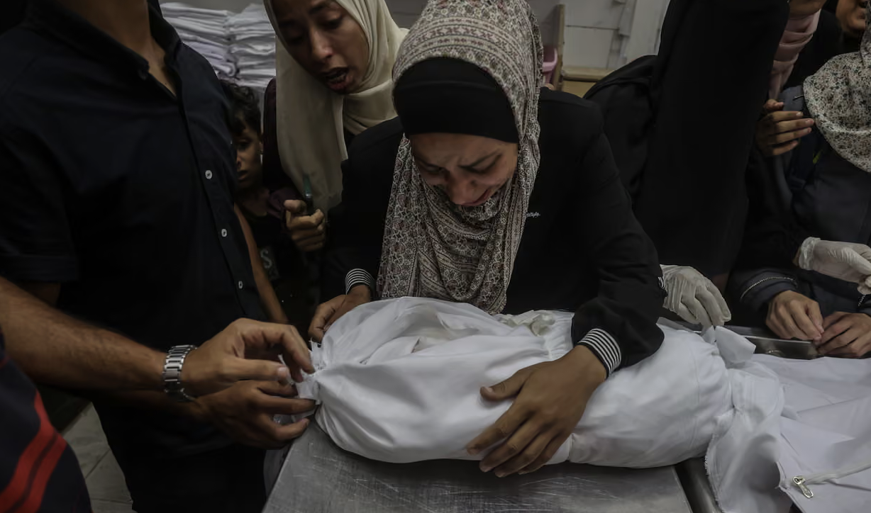 "È genocidio": due Ong israeliane accusano Tel Aviv, l’Occidente complice nel massacro di Gaza