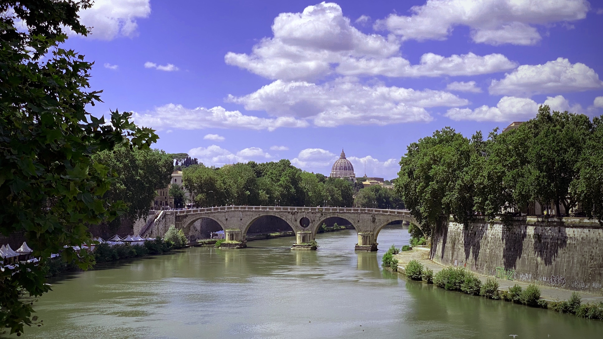 Roma e il Tevere si illuminano con "Luminis"