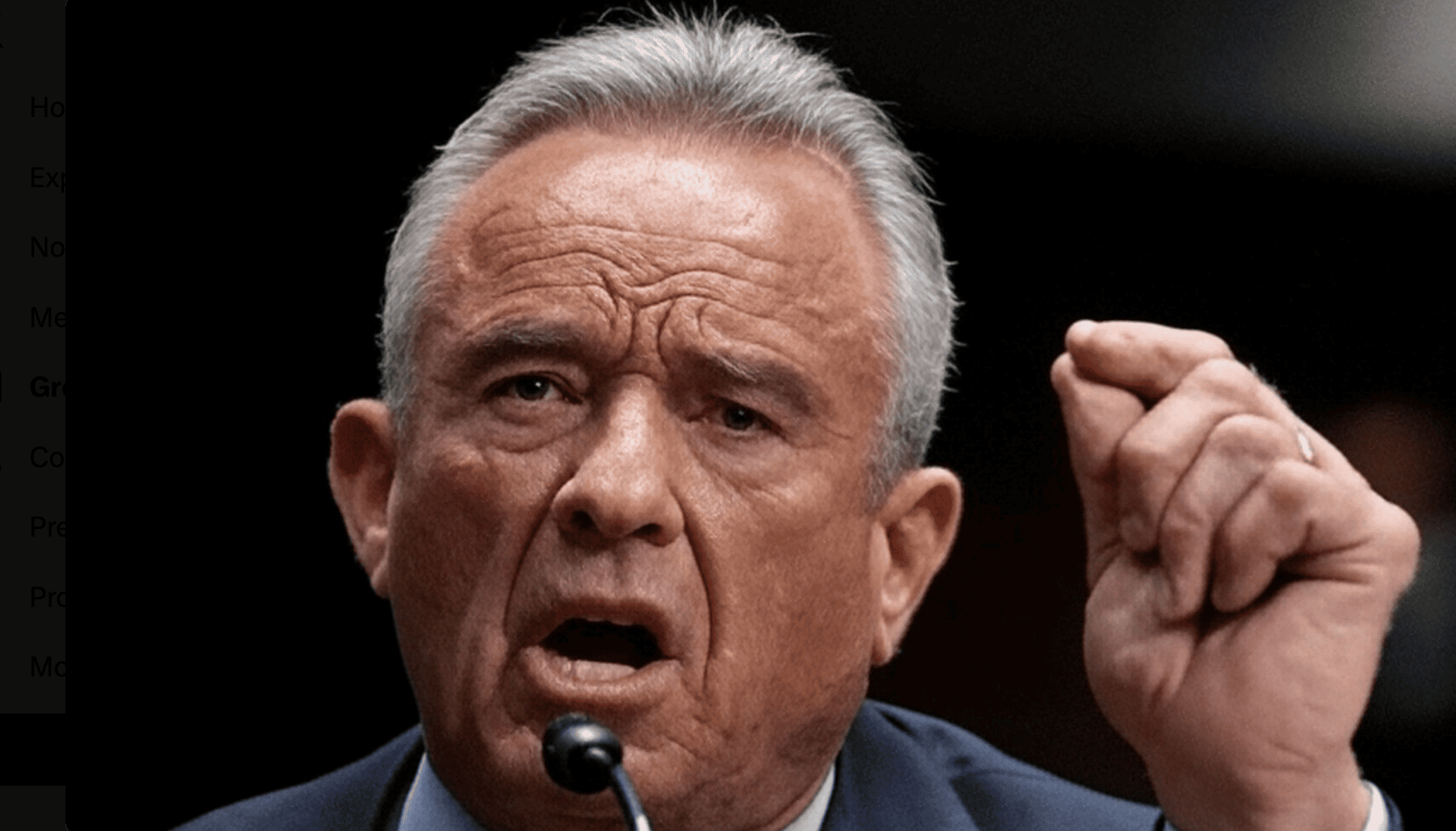 Al Senato Kennedy jr. si difende a colpi di fake news: i senatori denunciano la deriva anti-scientifica