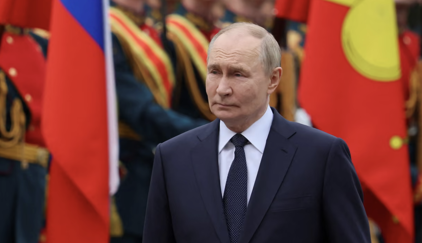 Putin minaccia l’occidente: le truppe occidentali in Ucraina saranno obiettivi legittimi