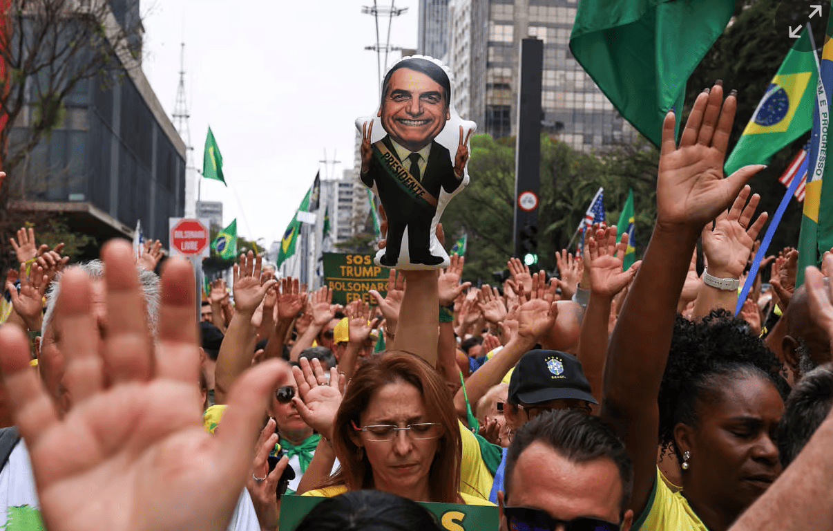 Brasile, Bolsonaro condannato a 27 anni di carcere per il tentato colpo di stato