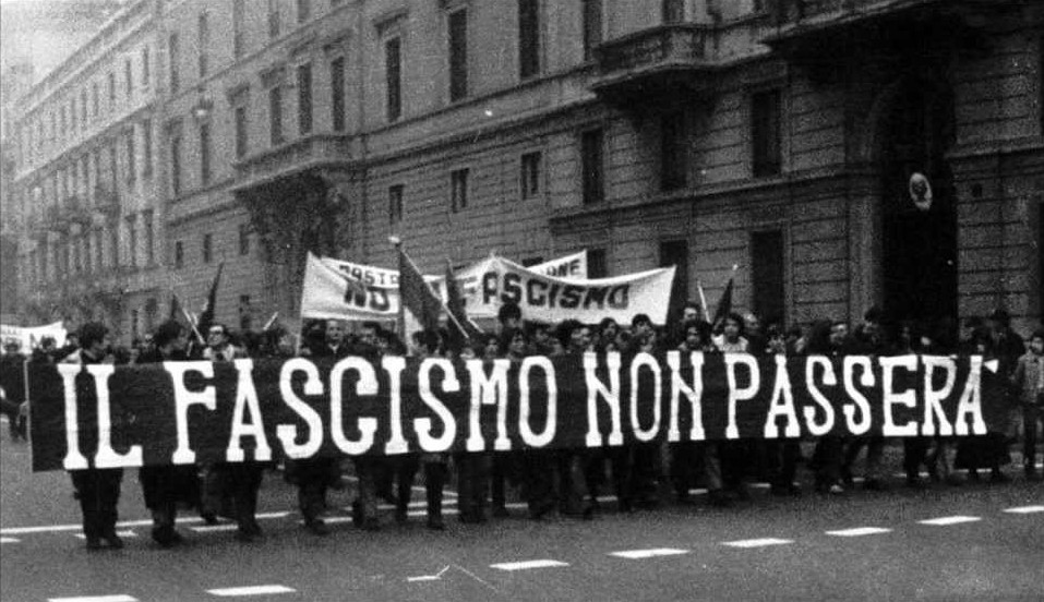 Sallusti non può nemmeno minimamente scalfire Bella Ciao: al massimo mostrare cos'è la destra nemica della Liberazione