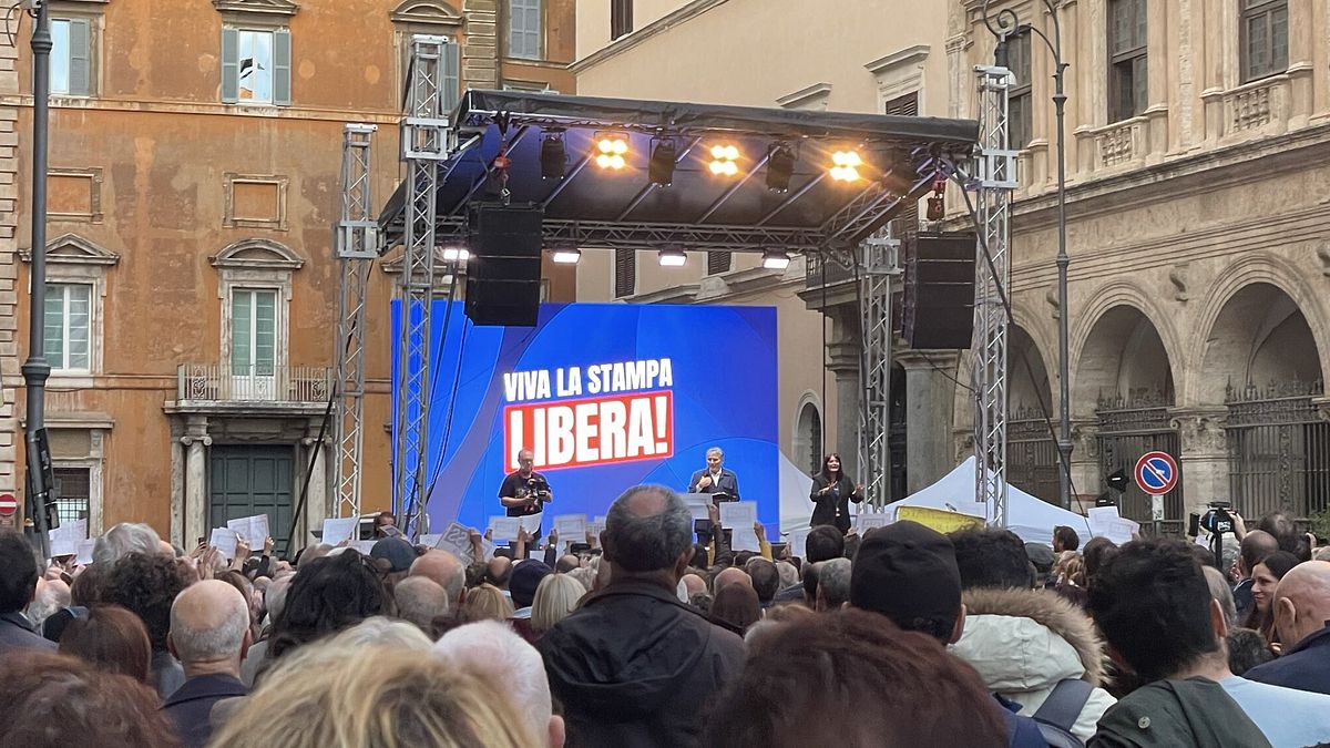 Giorgia Meloni non tollera il dissenso e la stampa libera: la solidarietà della destra a Ranucci è solo ipocrisia