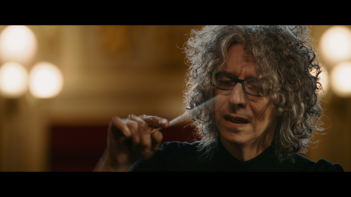 Giovanni Allevi: la malattia mi ha riportato allo stupore del bambino