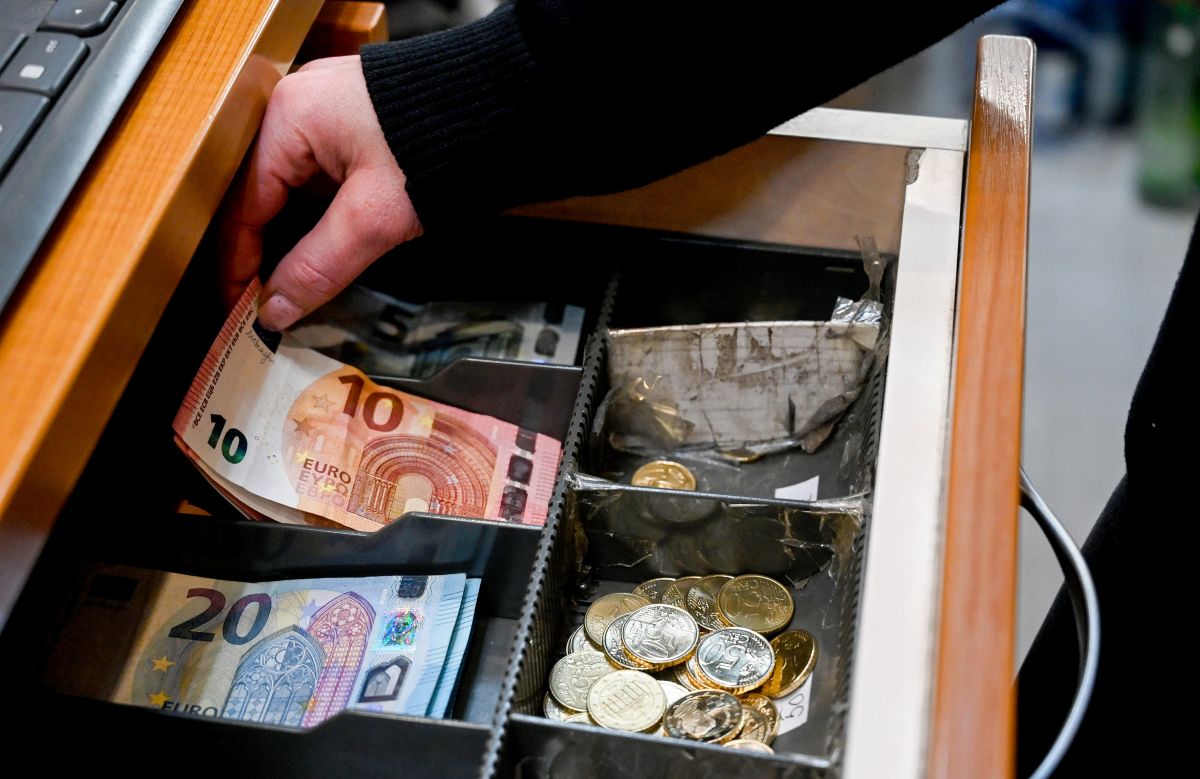 UE, limiti al contante più bassi e corsa ai micropagamenti digitali