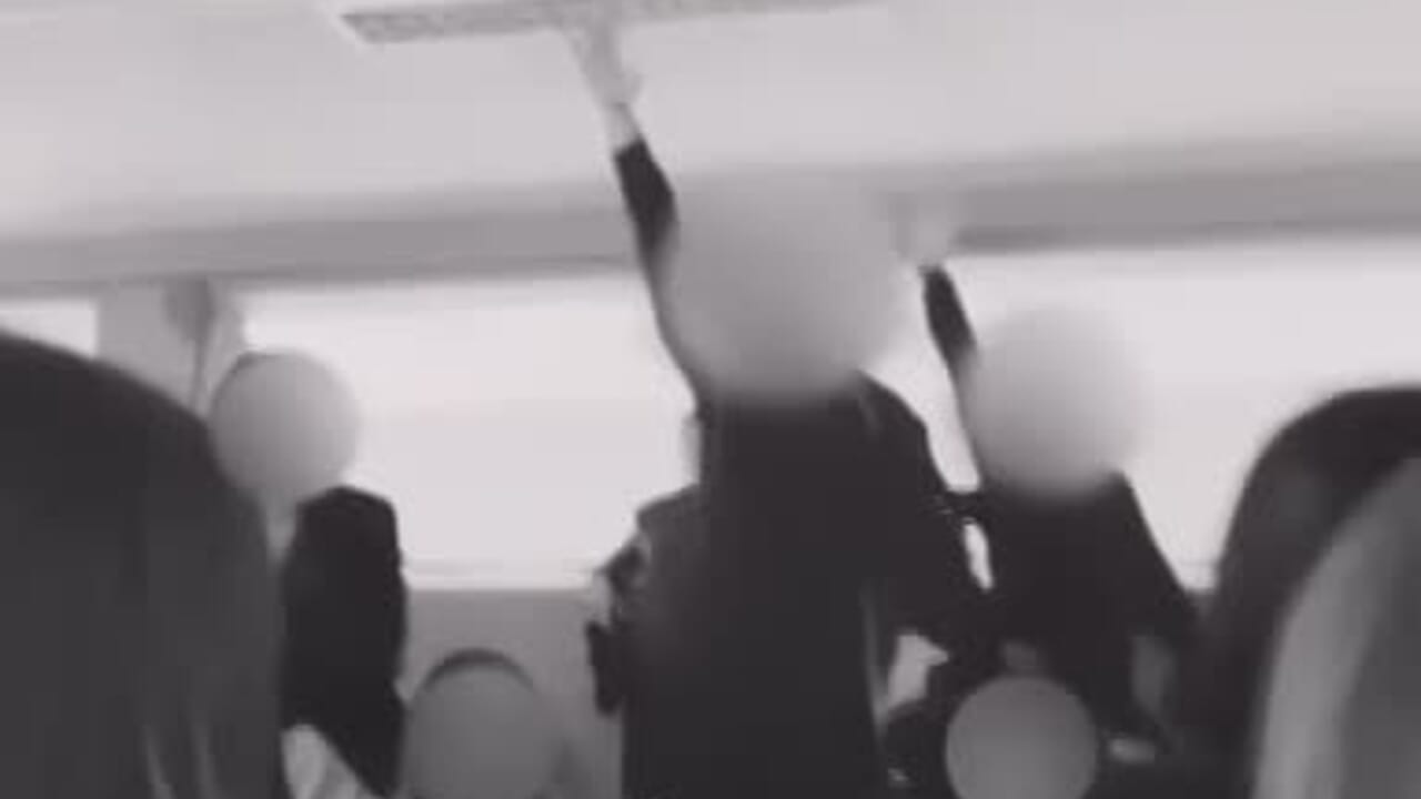 Saluti fascisti in classe: gli studenti obbligati a seguire un percorso di studio sulla democrazia