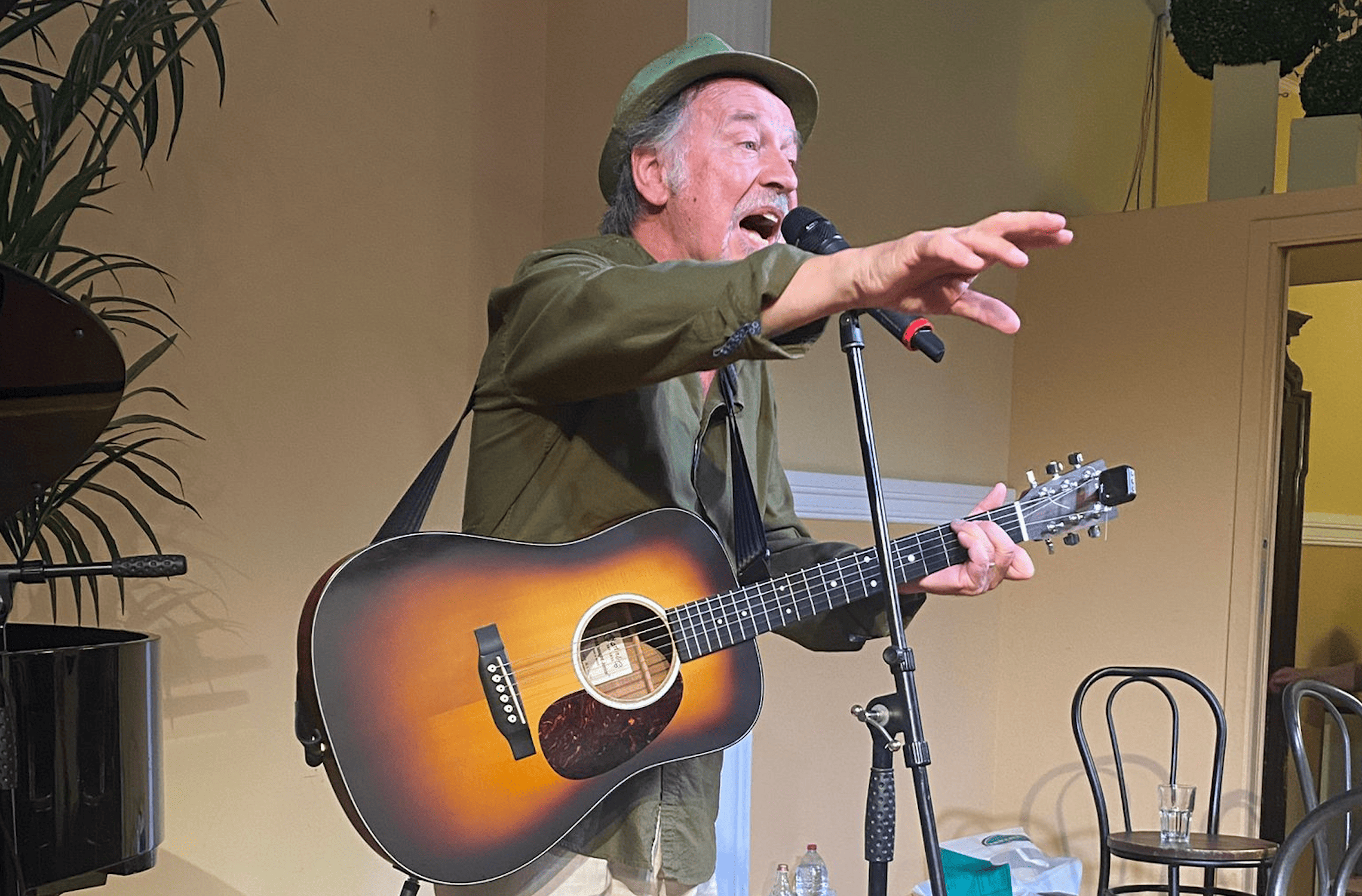 A Milano quarant’anni fa nasceva Zelig. Giangilberto Monti ne ha fatto un libro