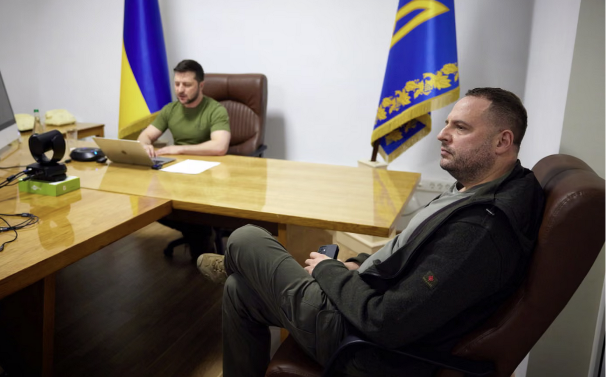 Ucraina: la polizia anticorruzione perquisce la casa di Yermak, capo di gabinetto di Zelensky