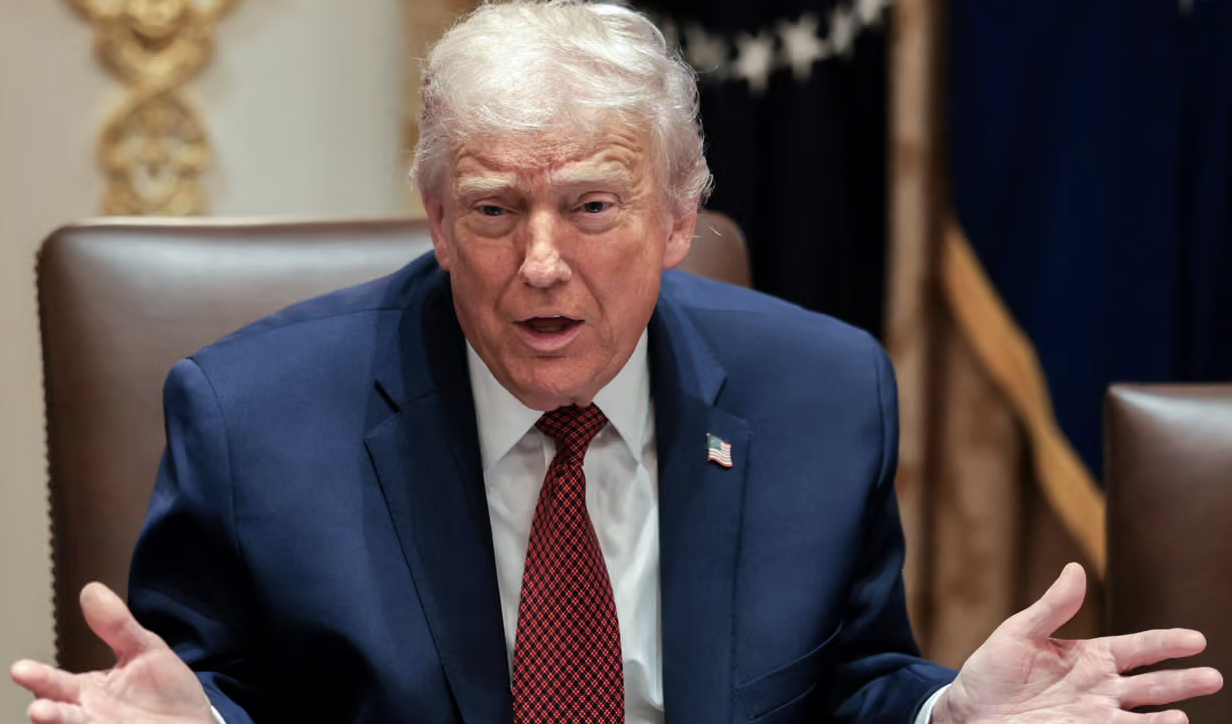 Trump attacca l’Europa e apre all’ipotesi di ritirare il sostegno all’Ucraina