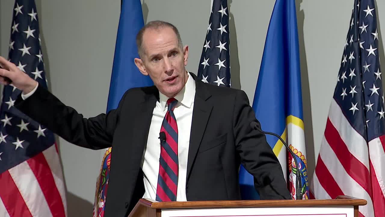 Minnesota: il candidato governatore repubblicano lascia e accusa Trump per la barbarie dell'Ice Minnesota: il candidato governatore repubblicano lascia e accusa Trump per la barbarie dell'Ice