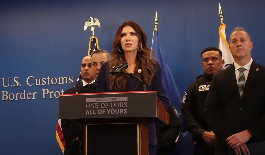 "Uno dei nostri, tutti i vostri": così Trump e i suoi scherani legittimano le rappresaglie in stile nazista