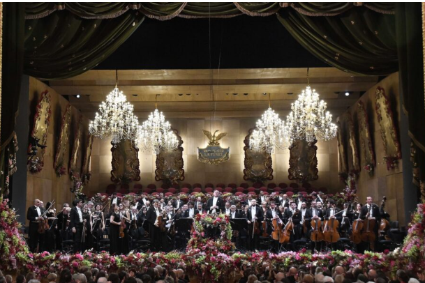 Fenice la rivolta dei musicisti al concerto di Capodanno contro la nomina di Venezi imposta dalla destra Fenice la rivolta dei musicisti al concerto di Capodanno contro la nomina di Venezi imposta dalla destra