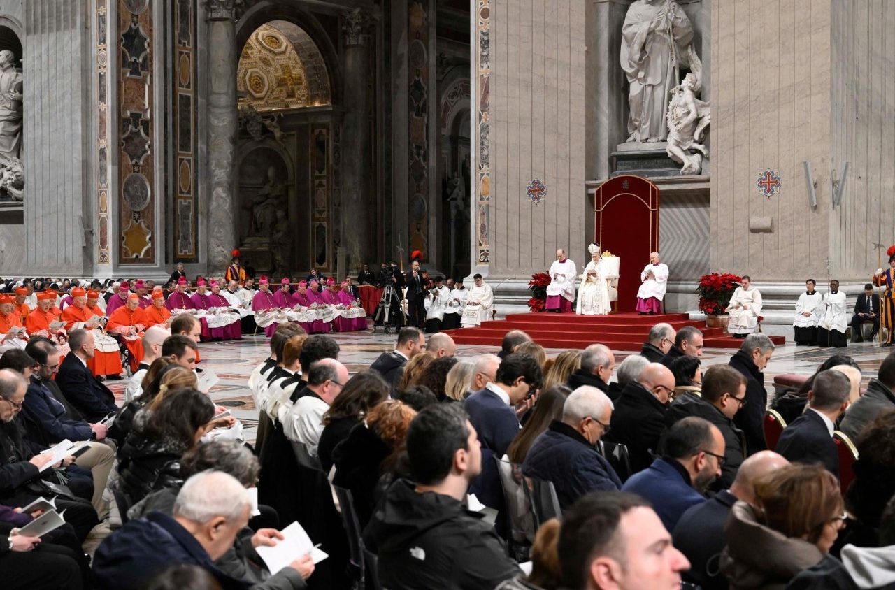  Leone XIV, appello per la pace: "Il mondo non si salva affilando le spade"
