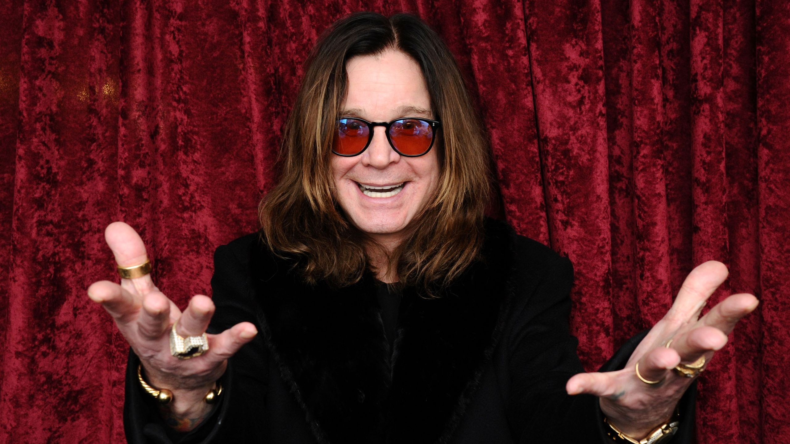 Ozzy Osbourne, tra rock e dipendenze, svela il suo testamento spirituale e l’amore salvifico di Sharon