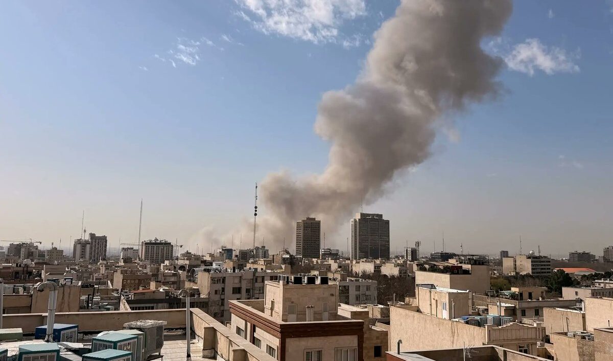 Trump annuncia maxi-operazione militare contro l’Iran e apre una nuova fase di incertezza