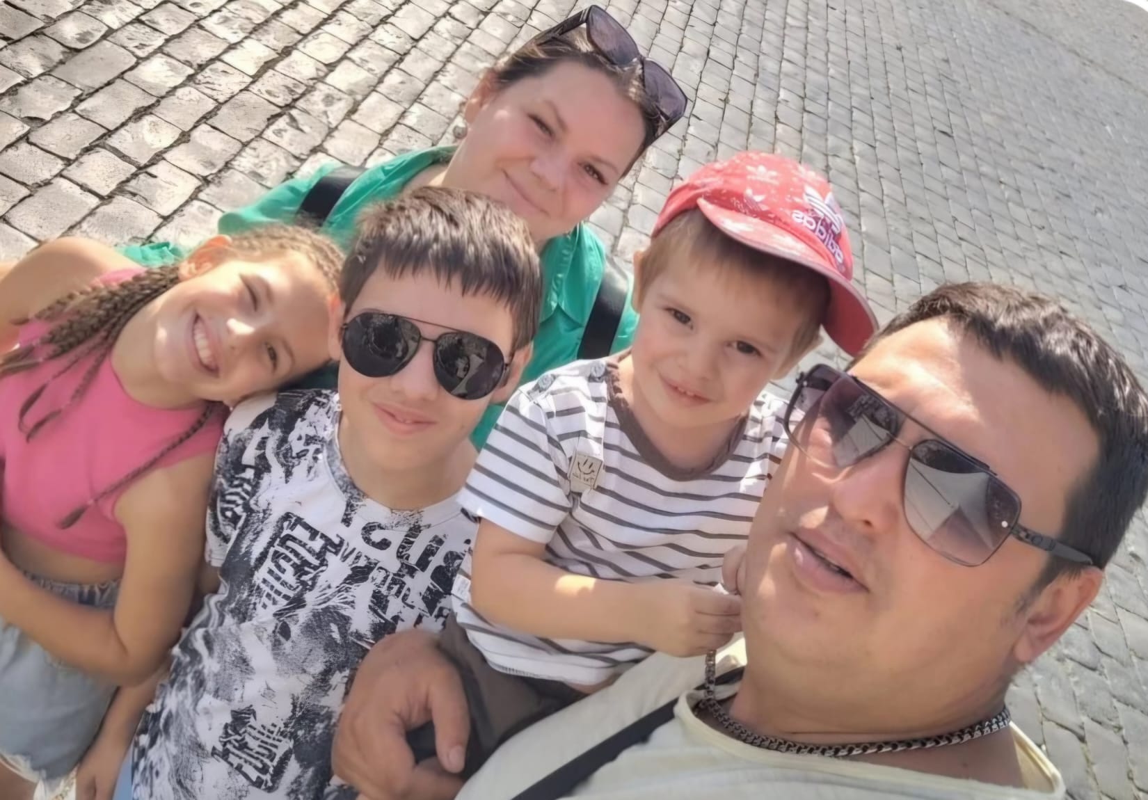 Famiglia in fuga dalla Russia detenuta 120 giorni nei centri di detenzione trumpiani