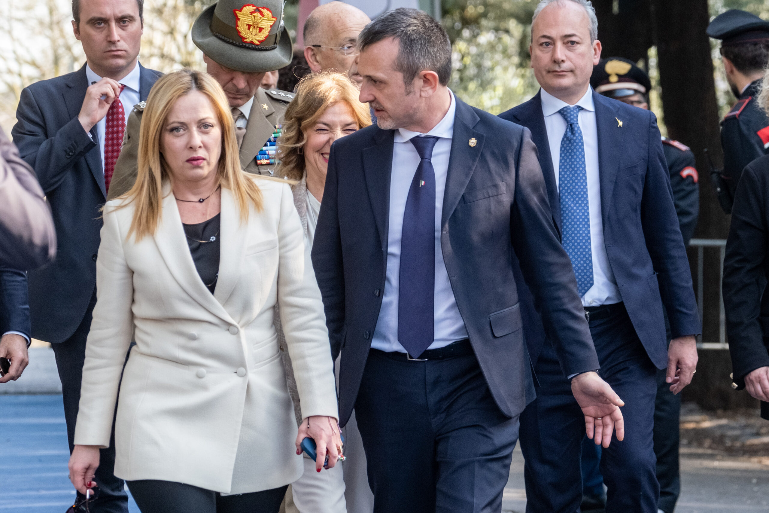 Le "fascistiadi" di Delmastro: da quando definiva Mussolini ‘uomo di pace’ all’amore per i busti del Duce Le "fascistiadi" di Delmastro: da quando definiva Mussolini ‘uomo di pace’ all’amore per i busti del Duce