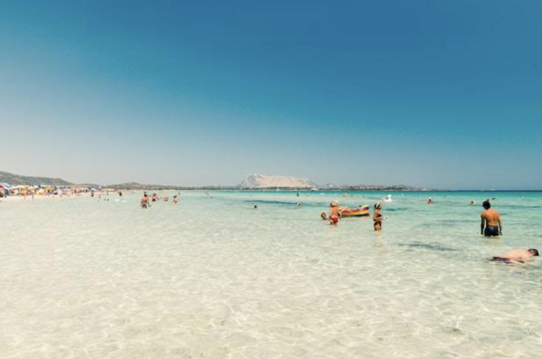 L’isola da vivere con i propri ritmi: come cambia il modo di organizzare le vacanze in Sardegna