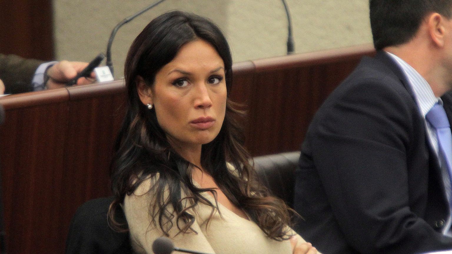 Grazia a Nicole Minetti, ombre e falsità sui presupposti umanitari: il Quirinale chiede chiarimenti a Nordio