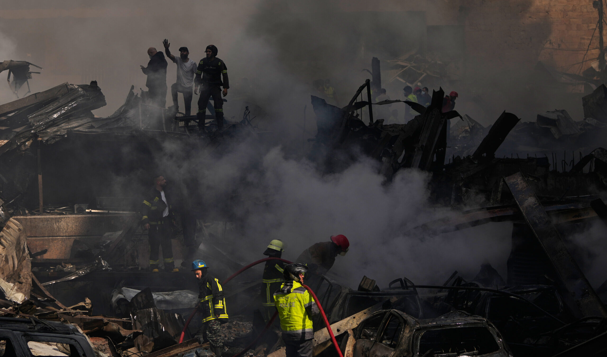 Netanyahu lancia un'ondata devastante di raid contro il Libano: centinaia di morti e la tregua salta subito Netanyahu lancia un'ondata devastante di raid contro il Libano: centinaia di morti e la tregua salta subito