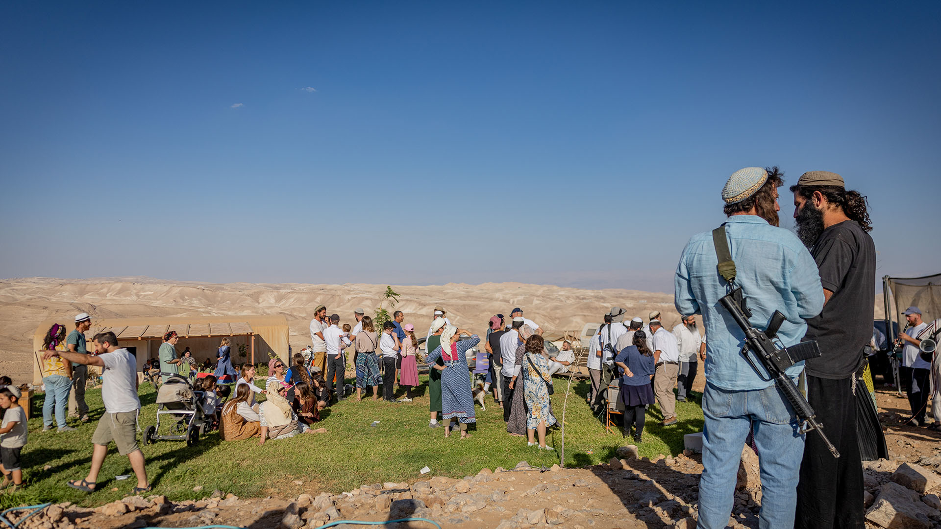 Cisgiordania, arresti e violenze dei coloni: l’occupazione israeliana sprofonda in una spirale sempre più tragica