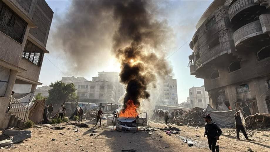 Gaza, Israele viola ancora il cessate il fuoco: due persone uccise in un attacco con drone a Khan Younis Gaza, Israele viola ancora il cessate il fuoco: due persone uccise in un attacco con drone a Khan Younis