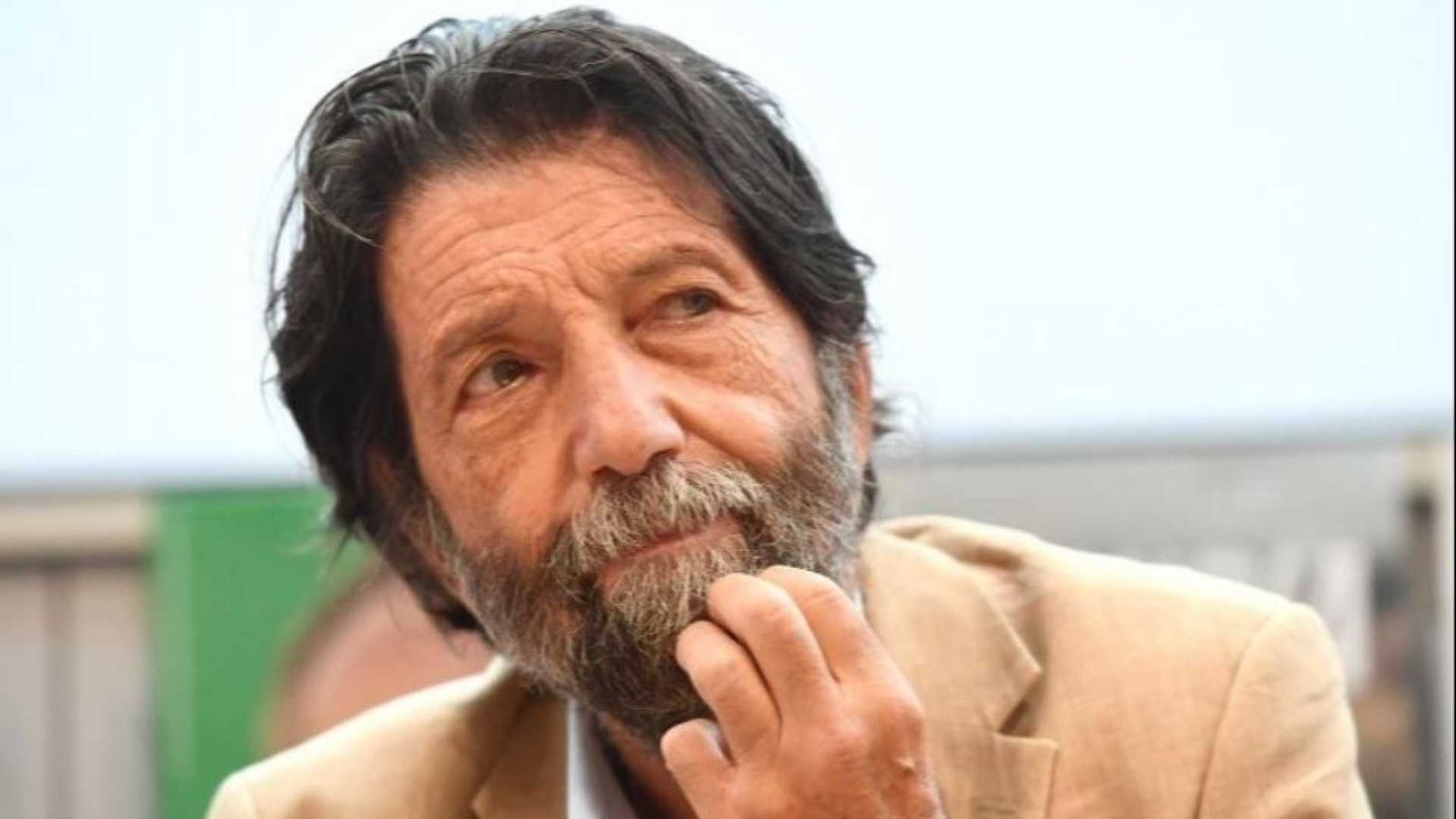 Kaos, guerre e tecnica: Cacciari, Di Cesare ed Esposito raccontano il disordine che governa ormai il presente Kaos, guerre e tecnica: Cacciari, Di Cesare ed Esposito raccontano il disordine che governa ormai il presente