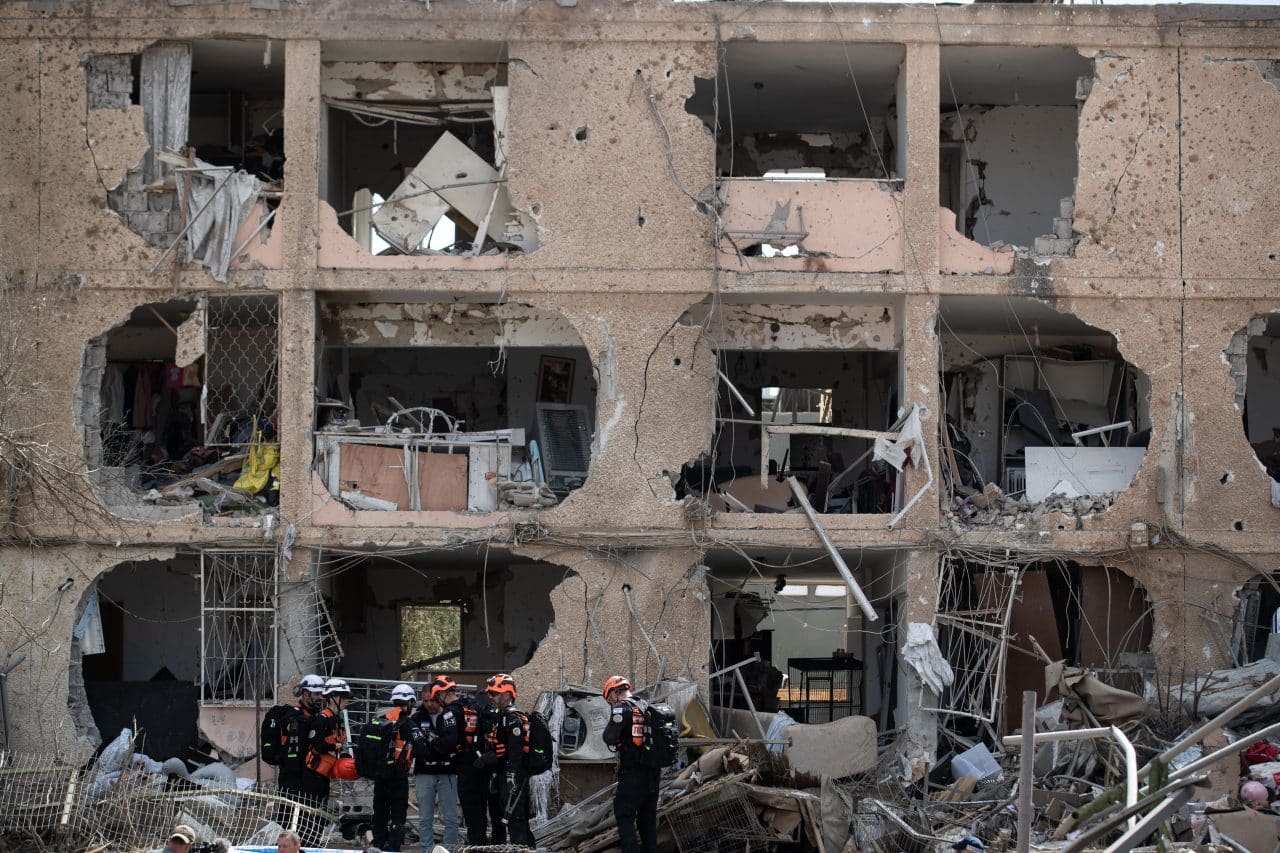 Libano sotto le bombe: altri 29 morti in un giorno, il bilancio della guerra supera 3.600 vittime