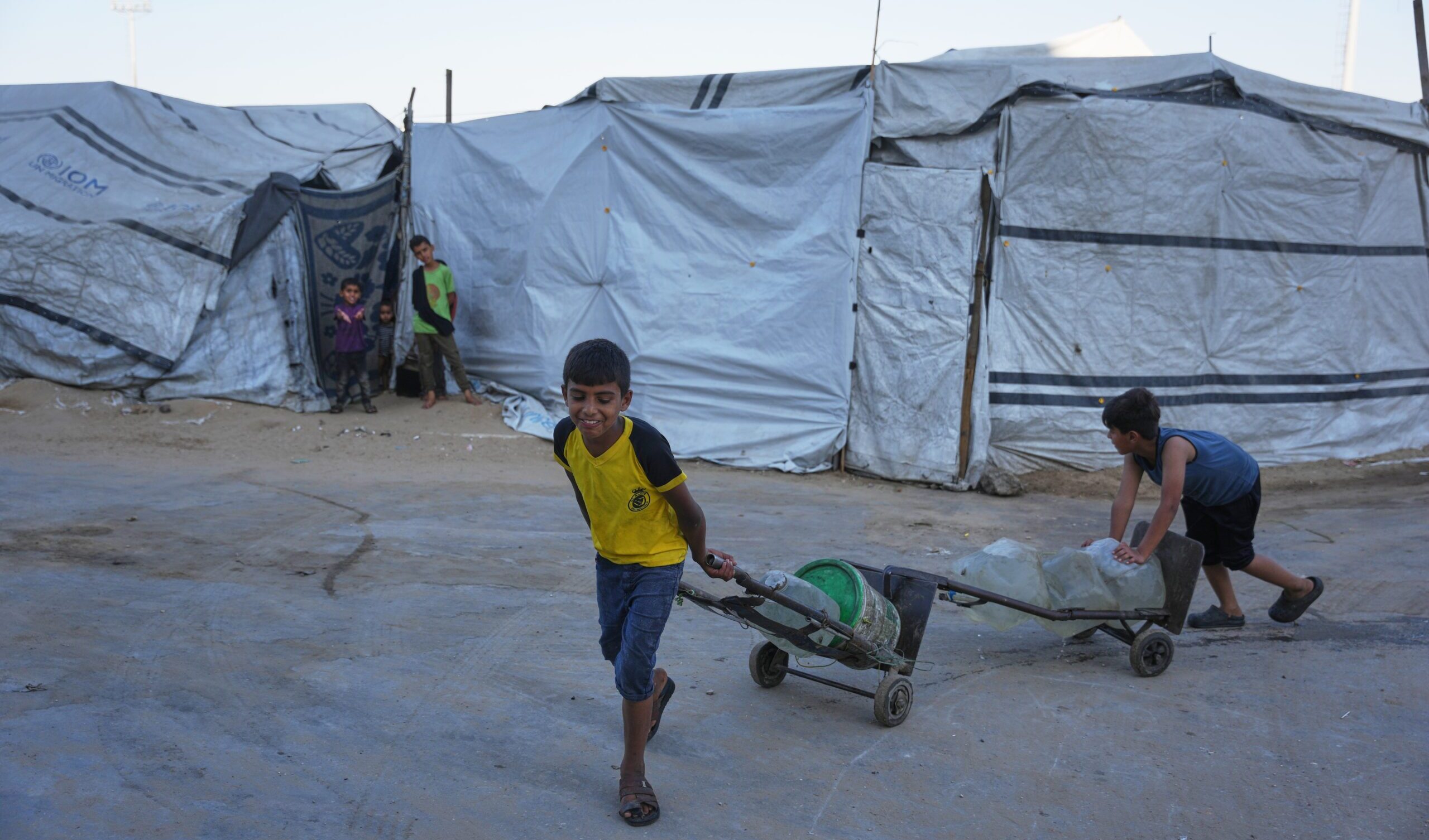 Gaza, l'esercito israeliano attacca una zona protetta e uccide un ragazzino di 12 anni Gaza, l'esercito israeliano attacca una zona protetta e uccide un ragazzino di 12 anni