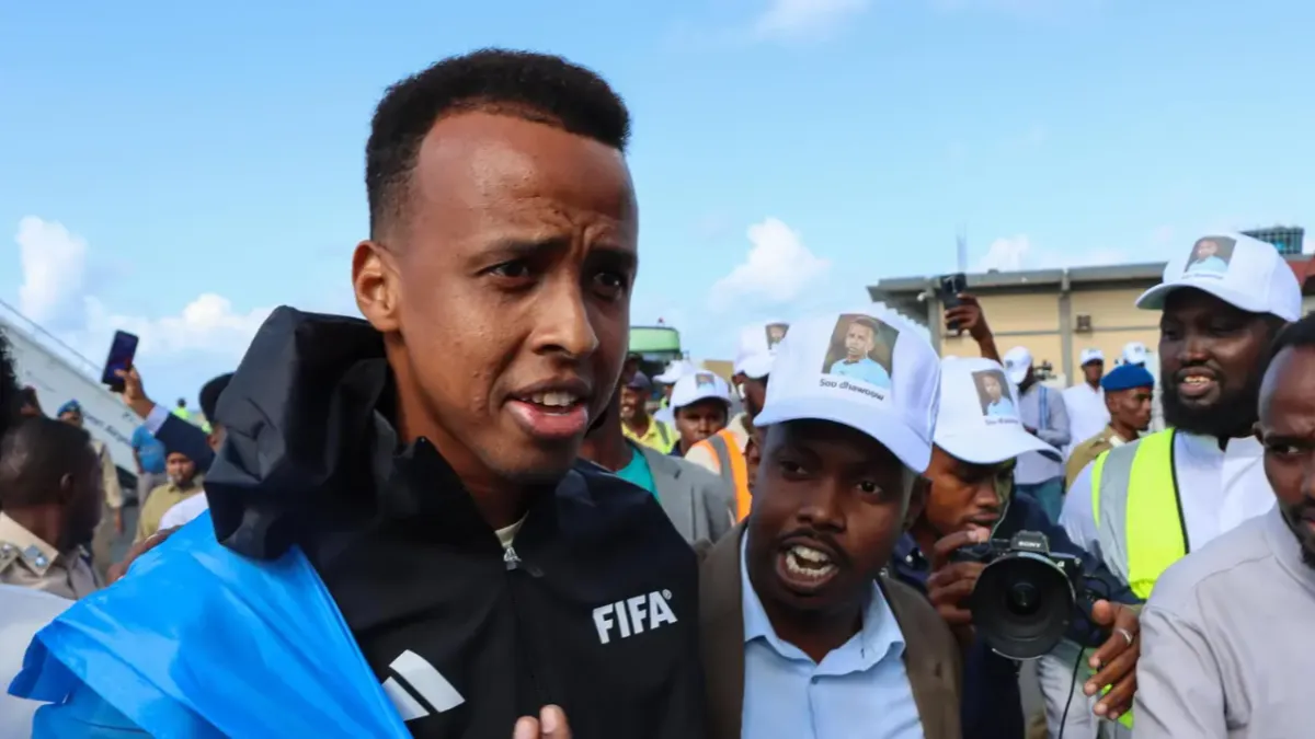 Arbitro somalo respinto dagli Usa per il razzismo di Trump: sfuma il sogno Mondiale
