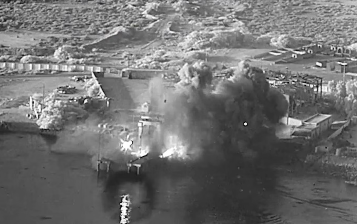 Screenshot 2026-07-14 alle 10.54.51 Gli Usa bombardano l'Iran per il terzo giorno mentre a Hormuz è caos: le follie di Trump portano il mondo nel baratro